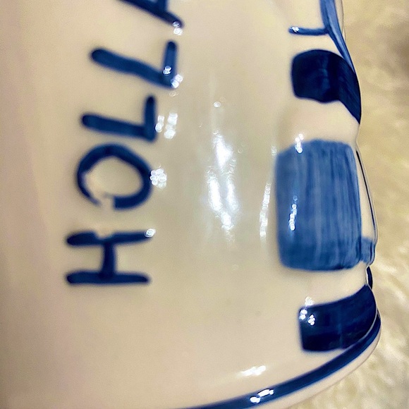 BLUE Delft Deco Hand painted Holland Porcelain cup kissing Dutch couple. - Picture 4 of 9